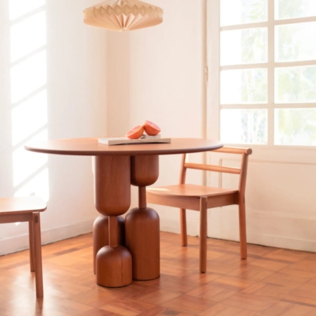 Stół z litego dębu Edera - aranżacja