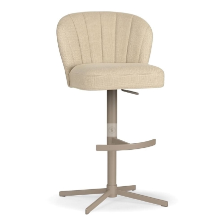 Hoker SHELLY SUPREME CROSS – widok boczny, noga taupe w tkaninie Dream ewoodland.pl