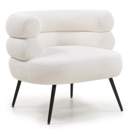 Fotel LEYA tapicerowany ecru z czarnymi nóżkami – widok z przodu ewoodland.pl