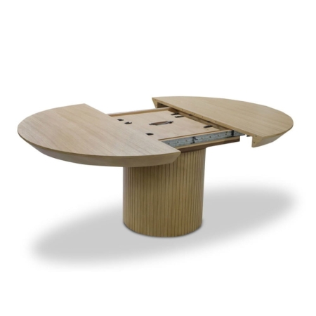 Rozłożony stół POLA OAK z wkładką 50 cm – blat owalny, naturalny dąb, ryflowana podstawa ewoodland.pl