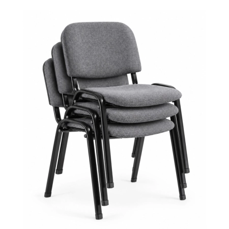 krzesła Osi szare ułożone jedno na drugim funkcja sztaplowania ewoodland.pl